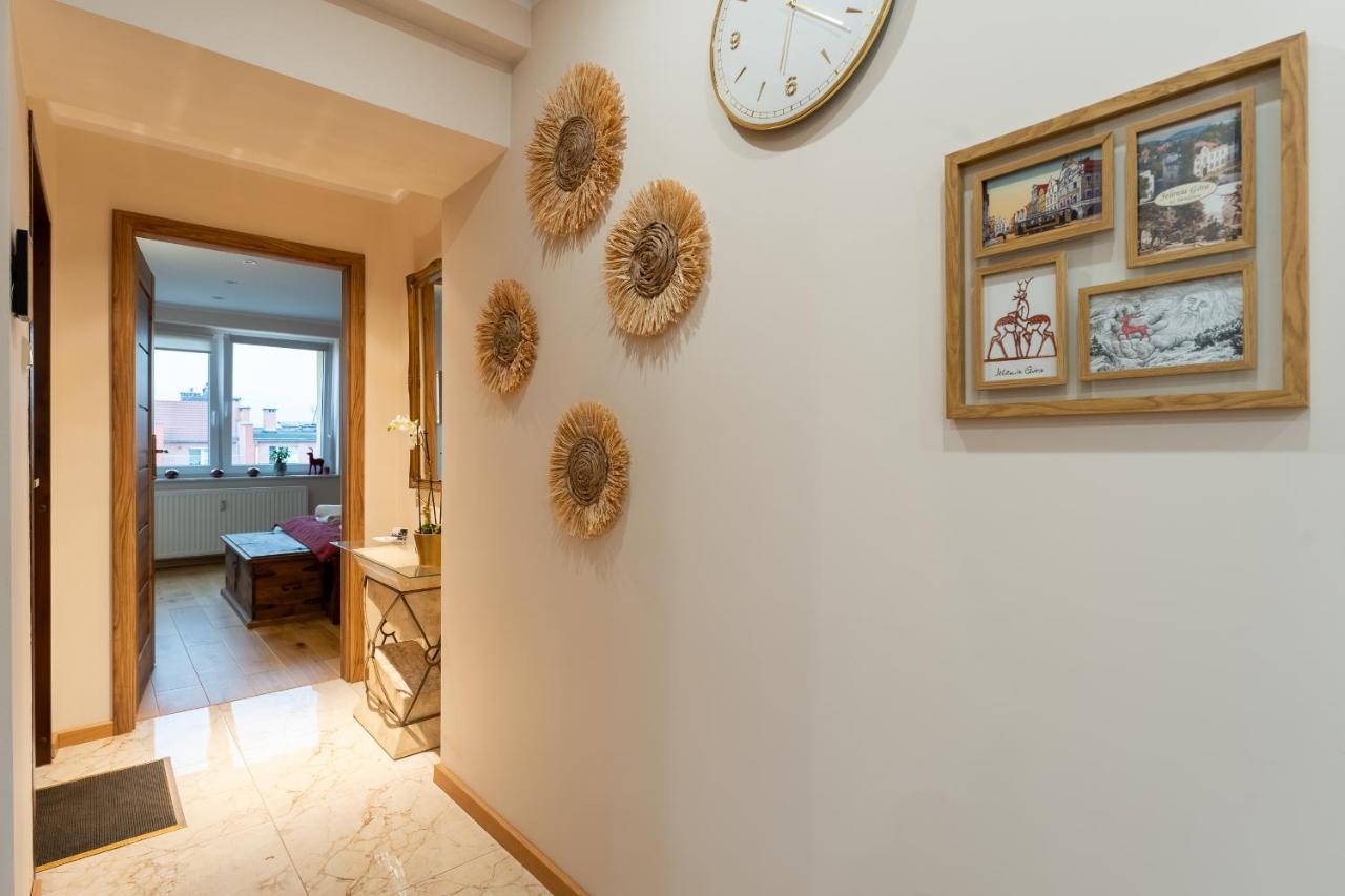 Apartament Zloty Jelonek - 4 Osobowy Na Placu Ratuszowym - Space Apart Jelení Hora Exteriér fotografie